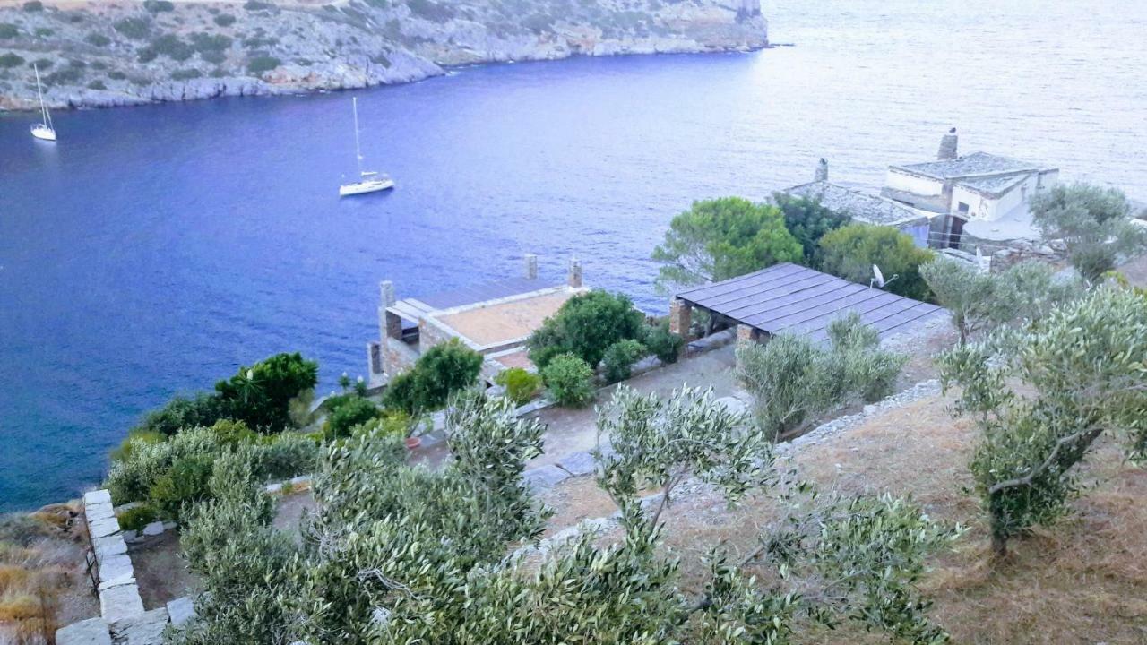 Waterfront Villa Spathi  Екстер'єр фото